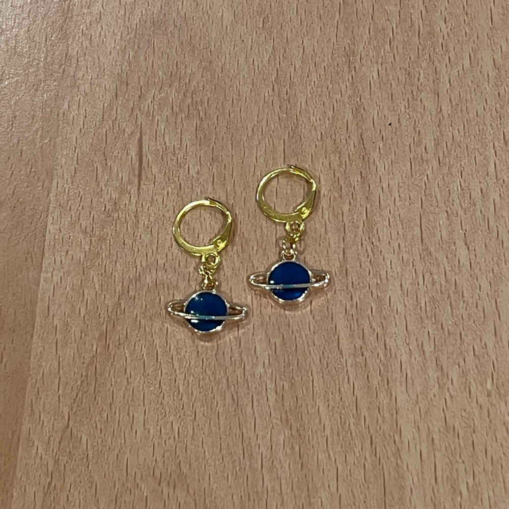 Blue Saturn dangling earrings